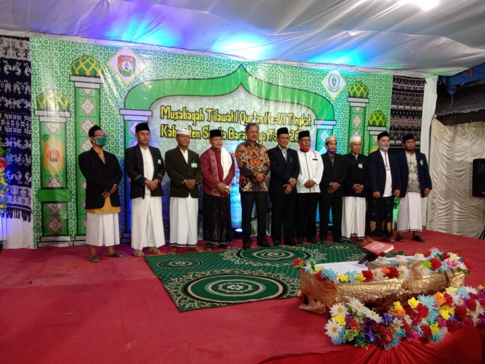 WAKIL BUPATI SBD BUKA MTQ KE-Vl TAHUN 2020 DI MASJID AGUNG ALFALAH WAITABULA.
