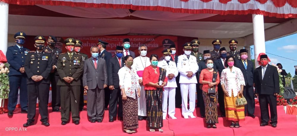 PIDATO BUPATI SBD MENYAMPAIKAN PROGRAM DESA BERKECUKUPAN PANGAN.