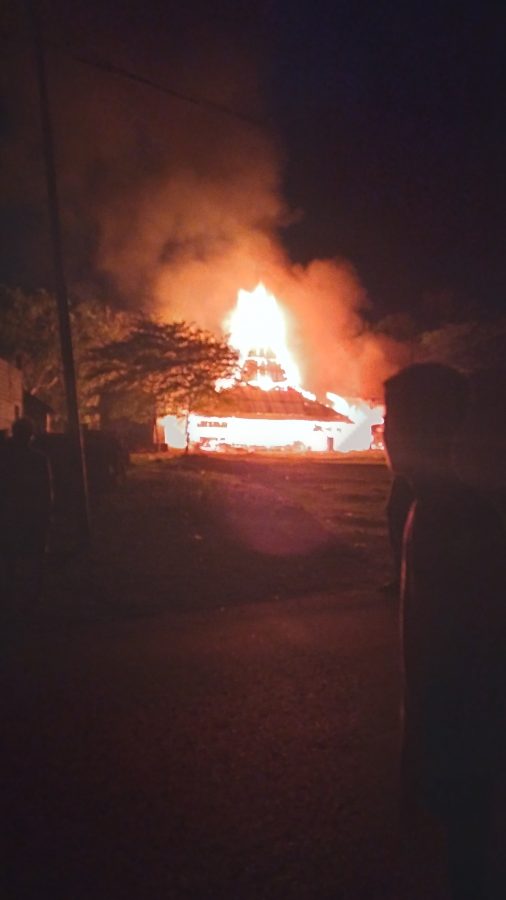 Si Jago Merah lahap Rumah Warga.