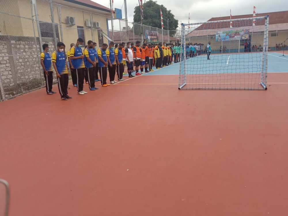 KAPOLRES SUMBA BARAT FX.IRWAN ARIANTO,S.I.K.,MH. Pimpin Langsung Pembukaan Turnamen Futsal KAPOLRES SUMBA BARAT 2021