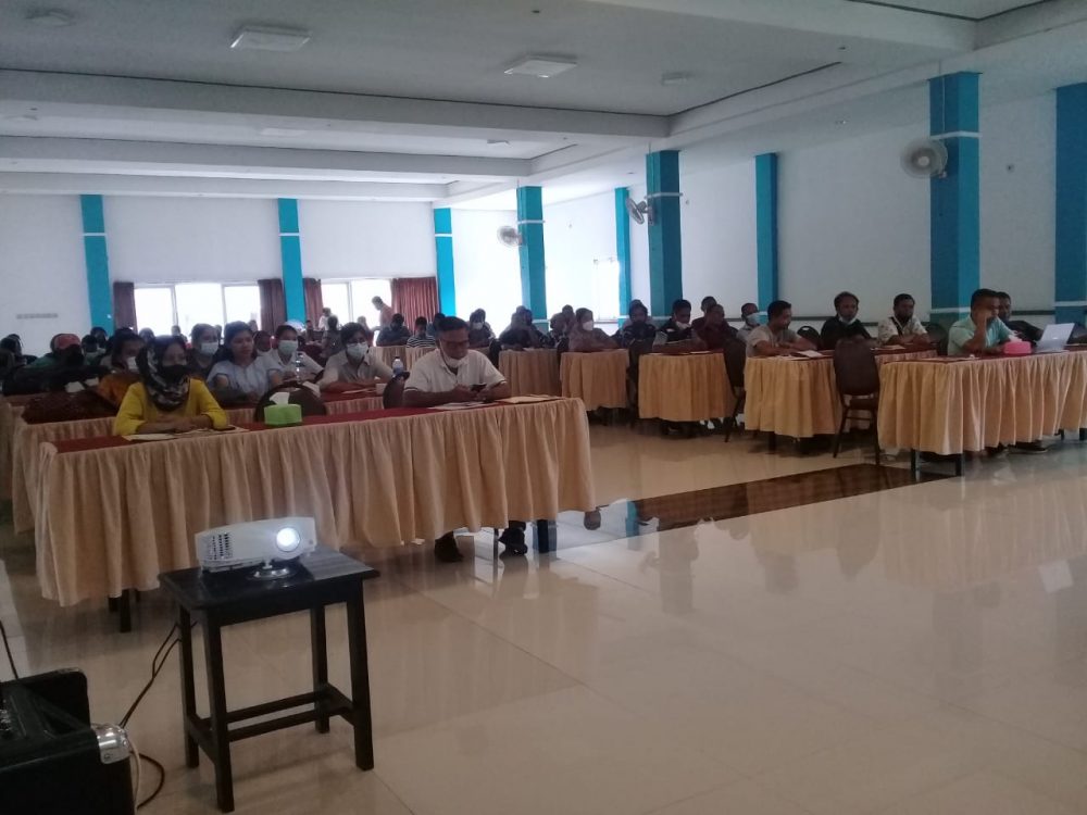 Wakil bupati SBD dengan resmi membuka kegiatan BIMTEK.
