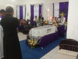 Jenasah Alm. RD. Linus Tiala,Pr Tiba Dirumah Unio Weetebula 