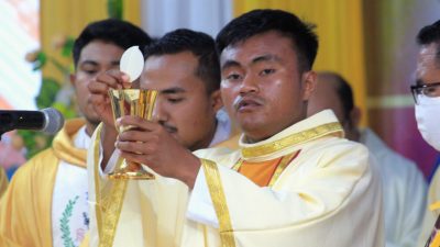 Doa Syukuran Pater Rian Dimu “Hendaklah kamu murah hati seperti Bapak-mu di Surga”