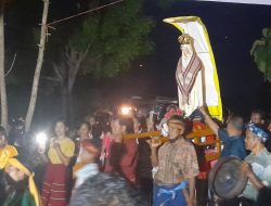 Paroki St. Arnoldus Janssen Tambolaka Rayakan Pembukaan Bulan Rosario