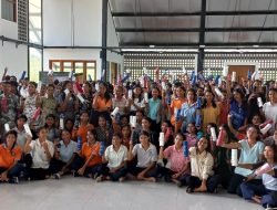 Kampus Unika weetabula Menyelenggarakan kegiatan kampanye dalam rangka  menjaga kebersihan lingkungan kampus