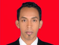 Ketua Panitia Pelaksana Wisuda Stimikom Stella Maris Sumba Karolus Wulla Rato S.KM.,MM. Pertegas Batas Pendaftaran Wisuda