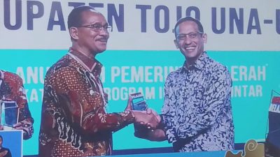 Melayani dengan Tulus, Bupati Sumba Tengah Dinobatkan Penghargaan Merdeka Belajar