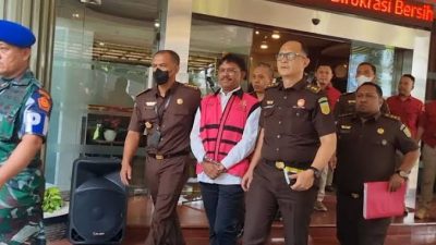 Menkominfo Johnny G. Plate, Tersangka Kasus Korupsi