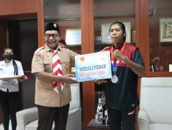 Wagub JNS Serahkan Bonus Kepada Para Atlet Sea Games dan Asean Para Games 2023