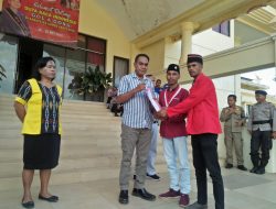 Dihadapan GMNI SBD, Sekda Adi Lalo Sampaikan Menunggu Hasil Audit