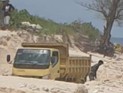 DIDUGA ADA BEKINGAN,PUNGUTAN LIAR DAN PENAMBANGAN PASIR KEMBALI TERJADI DI PANTAI MANANGA ABA