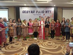Julie Sutrisno Laiskodat, Dorong Para Bunda Paud Untuk Berkomitmen Program Gebyar demi Terciptanya SDM Se-NTT