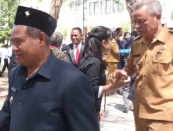BUPATI SBD SEBUT ; ORANG GILA YANG USULKAN PENJABAT BUPATI MEREKA HARUS TAHU MEMBACA UNDANG-UNDANG.WAKIL KETUA DEWAN SAMSI PUA GOLO MENEPIS PERNYATAAN BUPATI