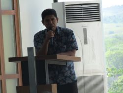 Bangkit Hadapi Resesi Global! Pembekalan KKN Unika Weetebula Tahun 2023. Simak Ulasannya!