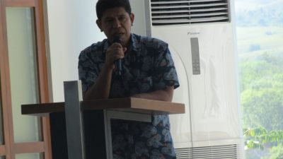 Bangkit Hadapi Resesi Global! Pembekalan KKN Unika Weetebula Tahun 2023. Simak Ulasannya!