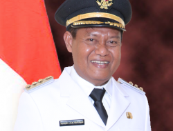 MENTAL DAN INTELEKTUAL SUDAH BERPROSES.BUPATI SBD HADIRI ACARA 124 MAHASISWA/i UNIKA WEETEBULA WISUDA