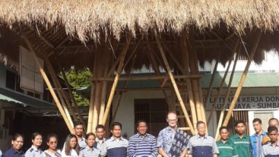 Dubes Inggris Meresmikan Menara Internet Bambu di BLK Don Bosco Sumba,Waipangali