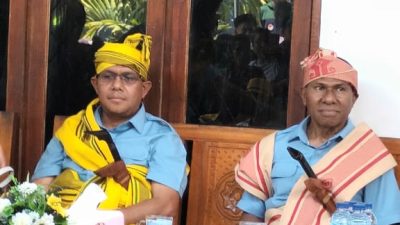 Penjemputan Melkianus Laka Lena dan Joni Asodama Dalam Deklarasi Akbar Bersama Paket RAKYAT