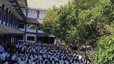 Sambut 1049 Mahasiswa Baru, Unitri Gelar Upacara Penerimaan Mahasiswa Baru