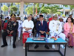 Pj. Gubernur NTT,Andriko Susanto Hadiri Upacara Peringatan HUT ke-79 TNI