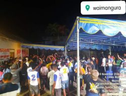 RIBUAN PENDUKUNG PAKET RAKYAT MENGGUNCANG DESA WAIMANGURA,BAHKAN KENDARAAN RODA DUA DAN RODA EMPAT BERJAM-JAM ANTRI