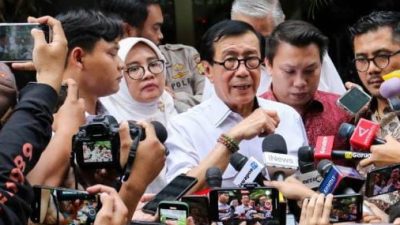 HASTO KRISTIYANTO DAN YASONA LAOLY PERGI KE LUAR NEGERI DICEKAL KPK 