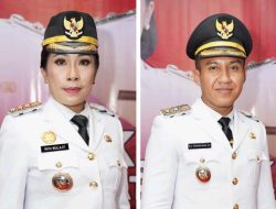 Ratu Ngadu Bonu Wulla dan Dominikus Alphawan Rangga Kaka Dilantik sebagai Bupati dan Wakil Bupati SBD 2025-2030