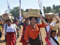 Upacara Hardiknas di SBD: Bupati Ratu Gaungkan Semangat Pendidikan untuk Semua