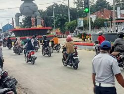 Dishub SBD Bergerak Cepat,Hari Libur Tetap Semangat Memantau Pemasangan Traffic light