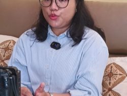 Foto Damai Catherina dan Bupati SBD Cuma Editan? Ini Klarifikasinya!