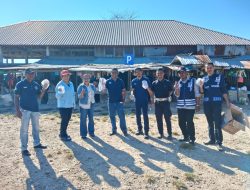 Dishub SBD Tata Pasar Oba Komi Sembari Edukasi Pengendara.